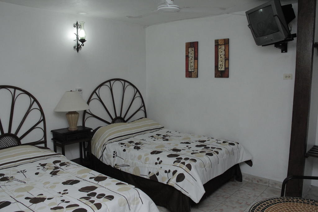 Hotel Posada Del Angel Merida Room photo